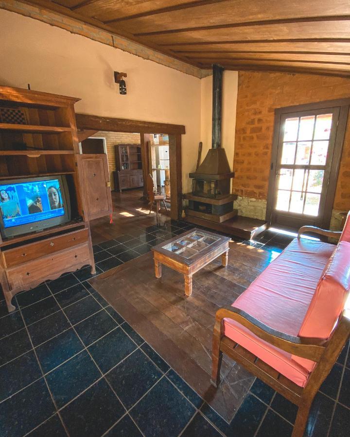 Em Tiradentes, Minas Gerais, Casa Tipica E Espacosa Em Terreno Arborizado Екстер'єр фото