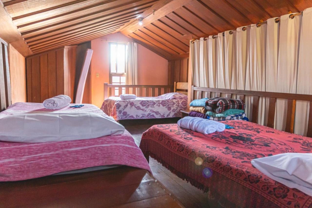 Em Tiradentes, Minas Gerais, Casa Tipica E Espacosa Em Terreno Arborizado Екстер'єр фото