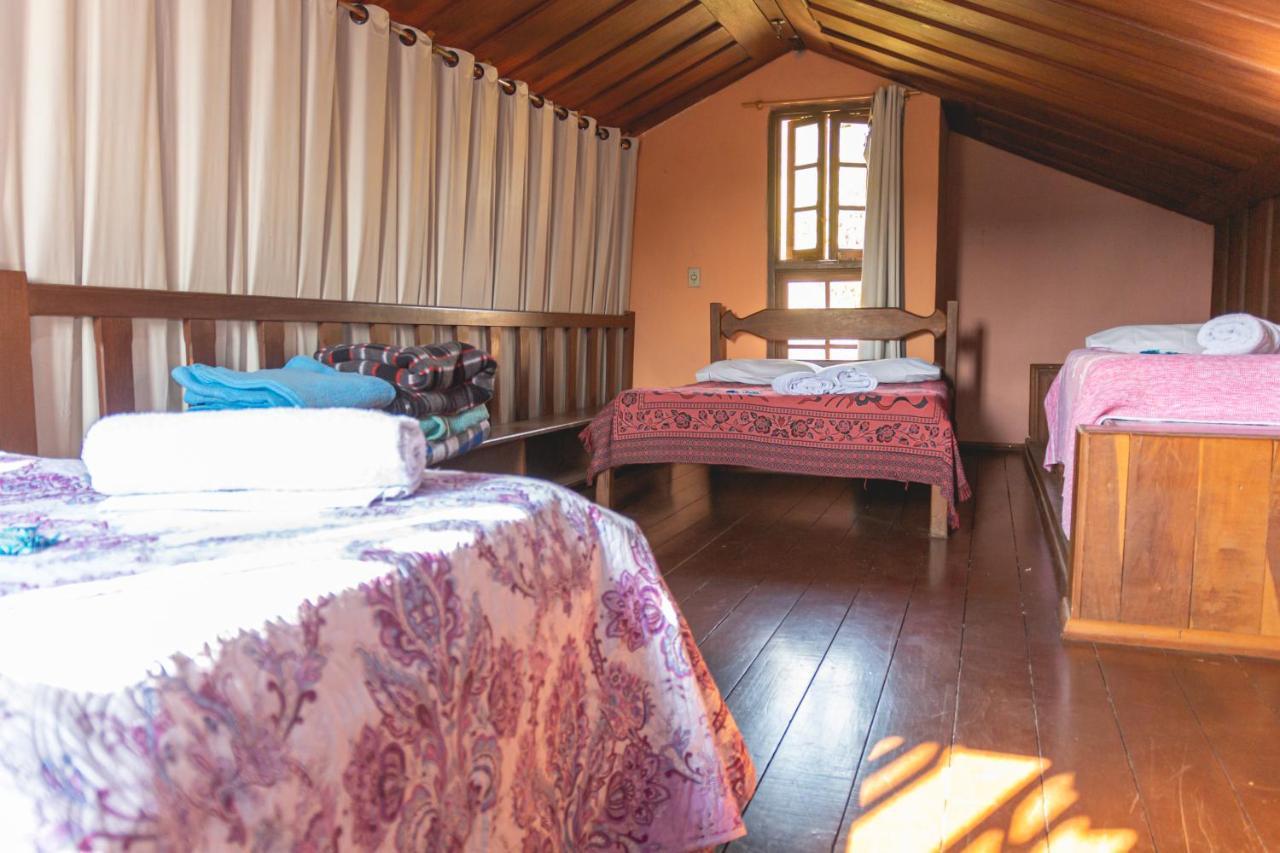 Em Tiradentes, Minas Gerais, Casa Tipica E Espacosa Em Terreno Arborizado Екстер'єр фото